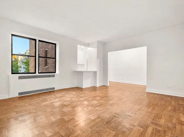 402 E 74th St APT 5D, New York, NY 10021