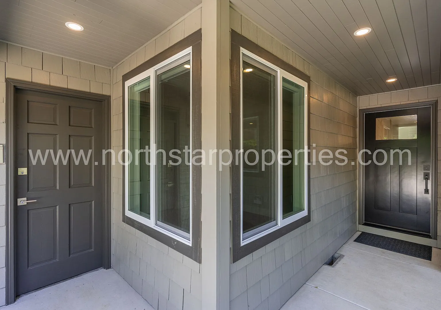 Beautiful Fully Remodeled Lake Oswego Duplex — Photo 4