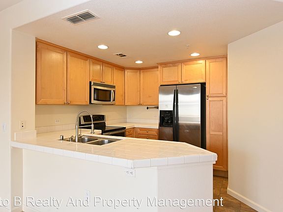 2nd image of 809 Auzerais Ave Unit 446