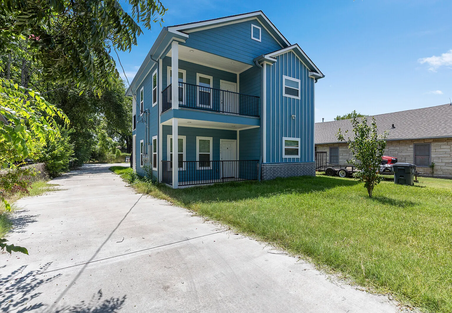 1215 Kellum Street - 1 — Photo 2