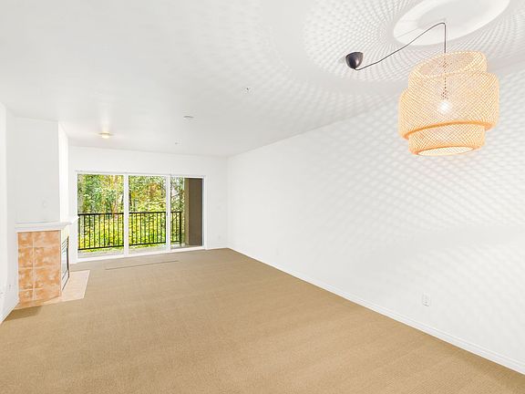 4th image of 12439 NE Totem Lake Way APT 107