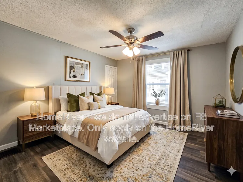 3 bed, 1.0 bath, 1305 sqft, $1,495 — Photo 4
