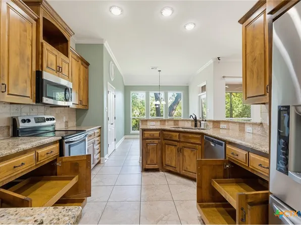 2702 Amber Forest Trl, Belton, TX 76513