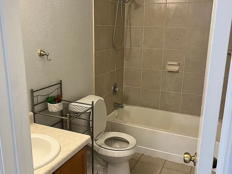 15 McLennan Oak — Photo 15