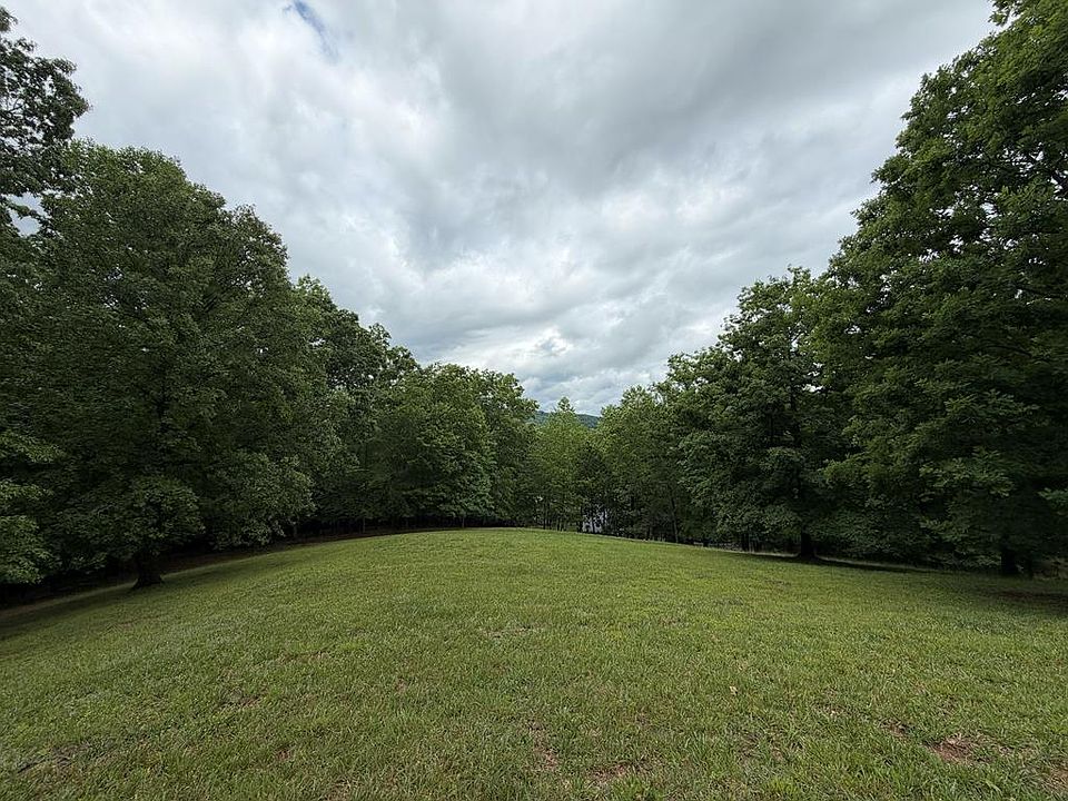 1st image of 17 Drake Ridge Ln