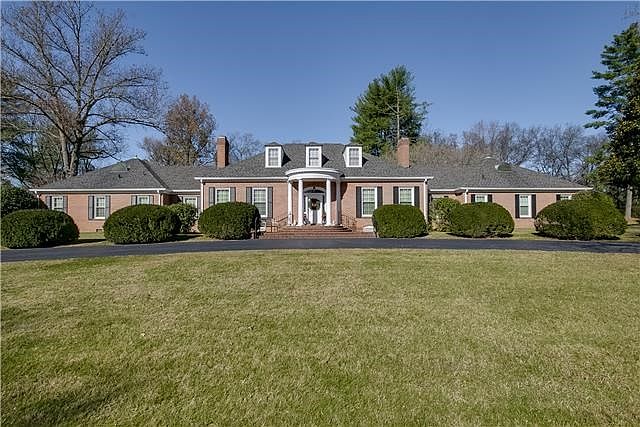 1st image of 1194 Blackshear Dr