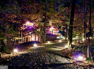373 Moss Ln, Blue Ridge, GA 30513
