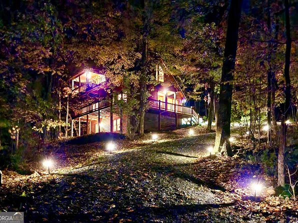 373 Moss Ln, Blue Ridge, GA 30513