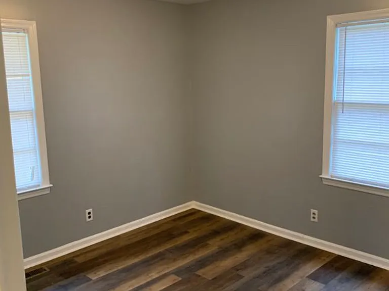1205 Bostian Dr — Photo 15