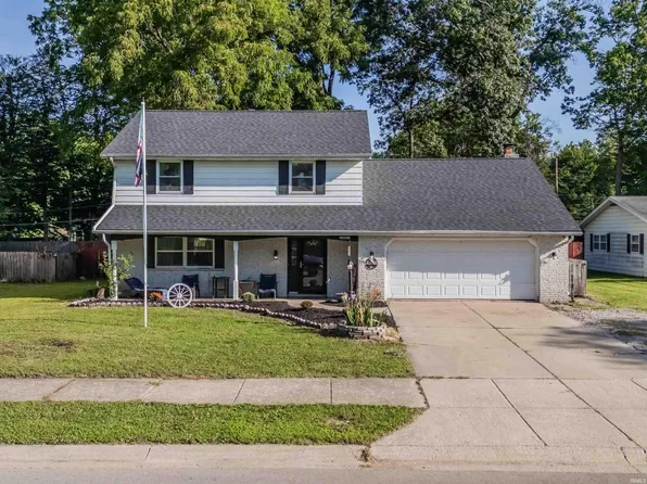 6923 Mowhawa Dr, Fort Wayne, IN 46815