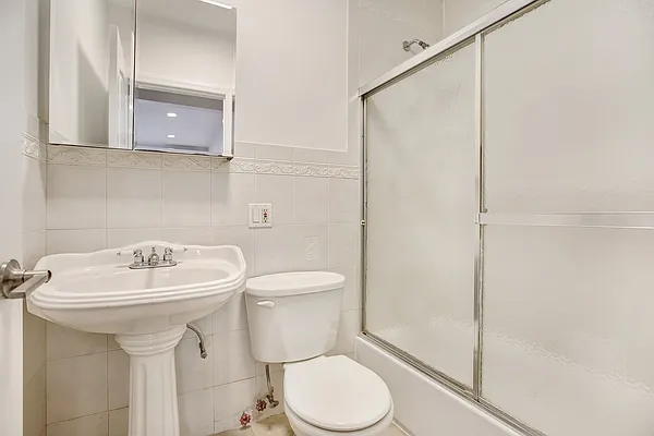 Rented by Compass | media 16