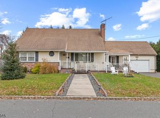 35 Haliday St, Clark, NJ 07066