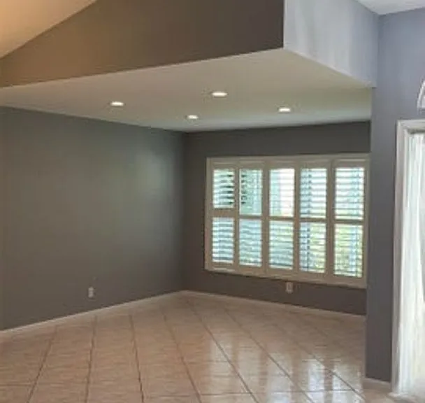 8202 White Rock Cir — Photo 4