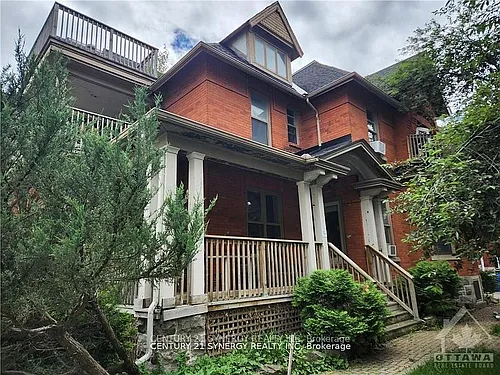 450 Maclaren St Photo 1