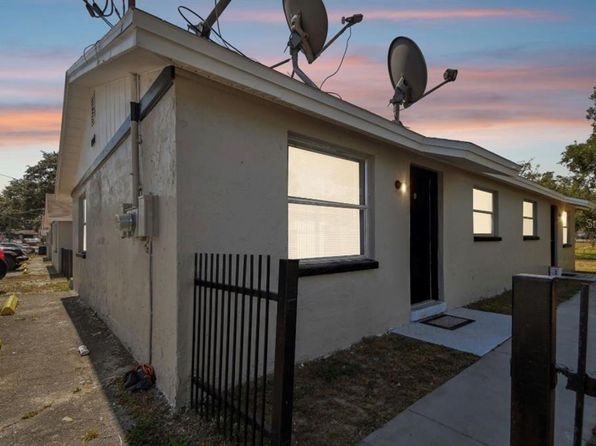 tampa-florida-82242378 picture