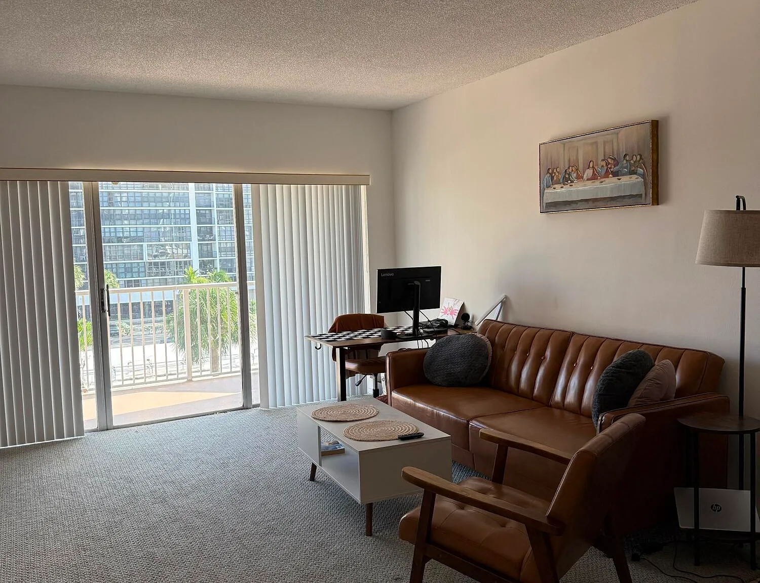 1 bed, 1.5 bath, 925 sqft, $2,300 — Photo 2