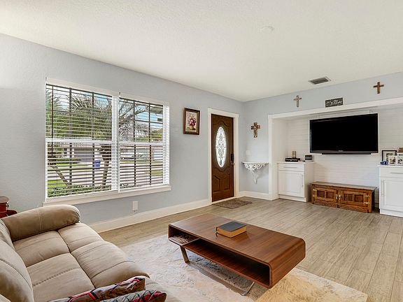 3rd image of 503 N Perry Avenue