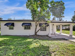 190 NW 83rd St, Miami, FL 33150