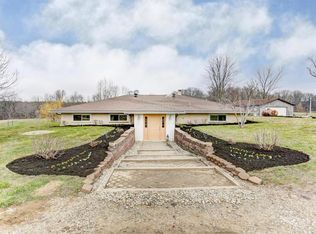 8591 Bennington Chapel Rd, Centerburg, OH 43011