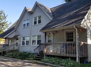 2335 6th Street Ct, East Moline, IL 61244