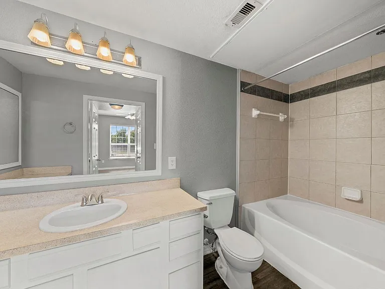 RENOVATED APARTMENT STYLE 1