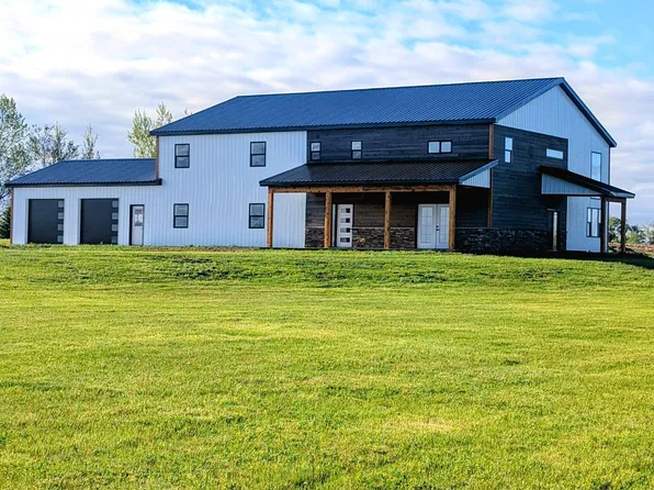 38515 129th St, Aberdeen, SD 57401