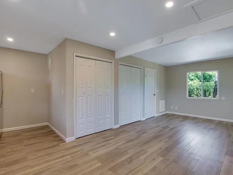 130 S Soledad St — Photo 17