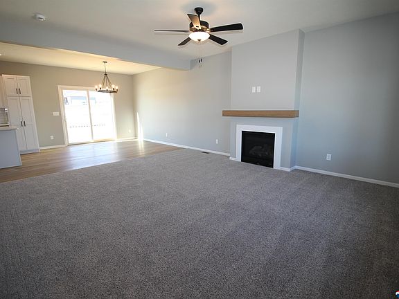 4th image of 511 Eloise Ave