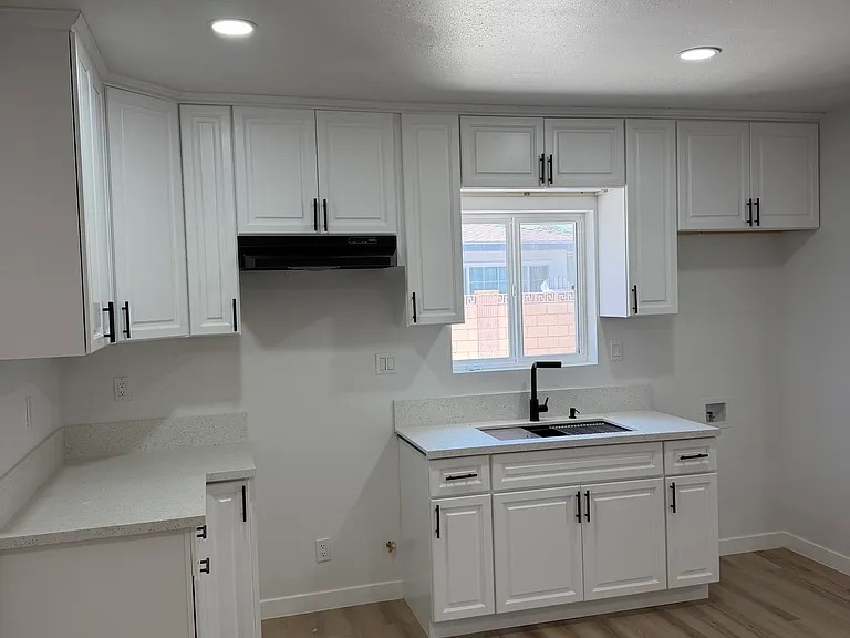 133 S 2nd St #135-B — Photo 1