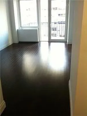 Sold by R New York | media 3