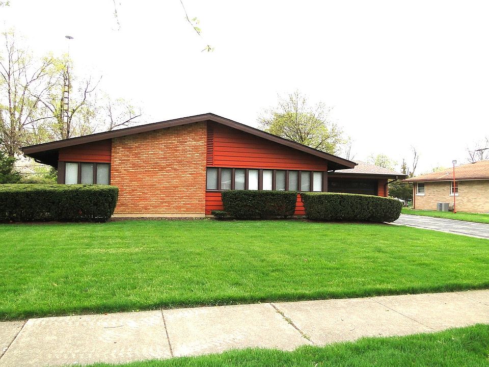 2nd image of 1210 Mason Ave