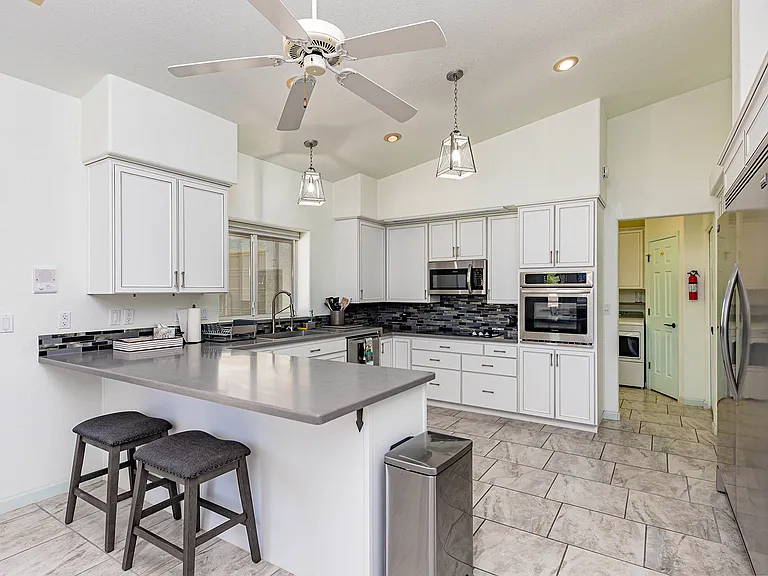 1960 Mangrum Dr — Photo 25