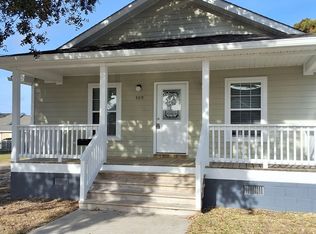 509 Pine St, Beaufort, NC 28516