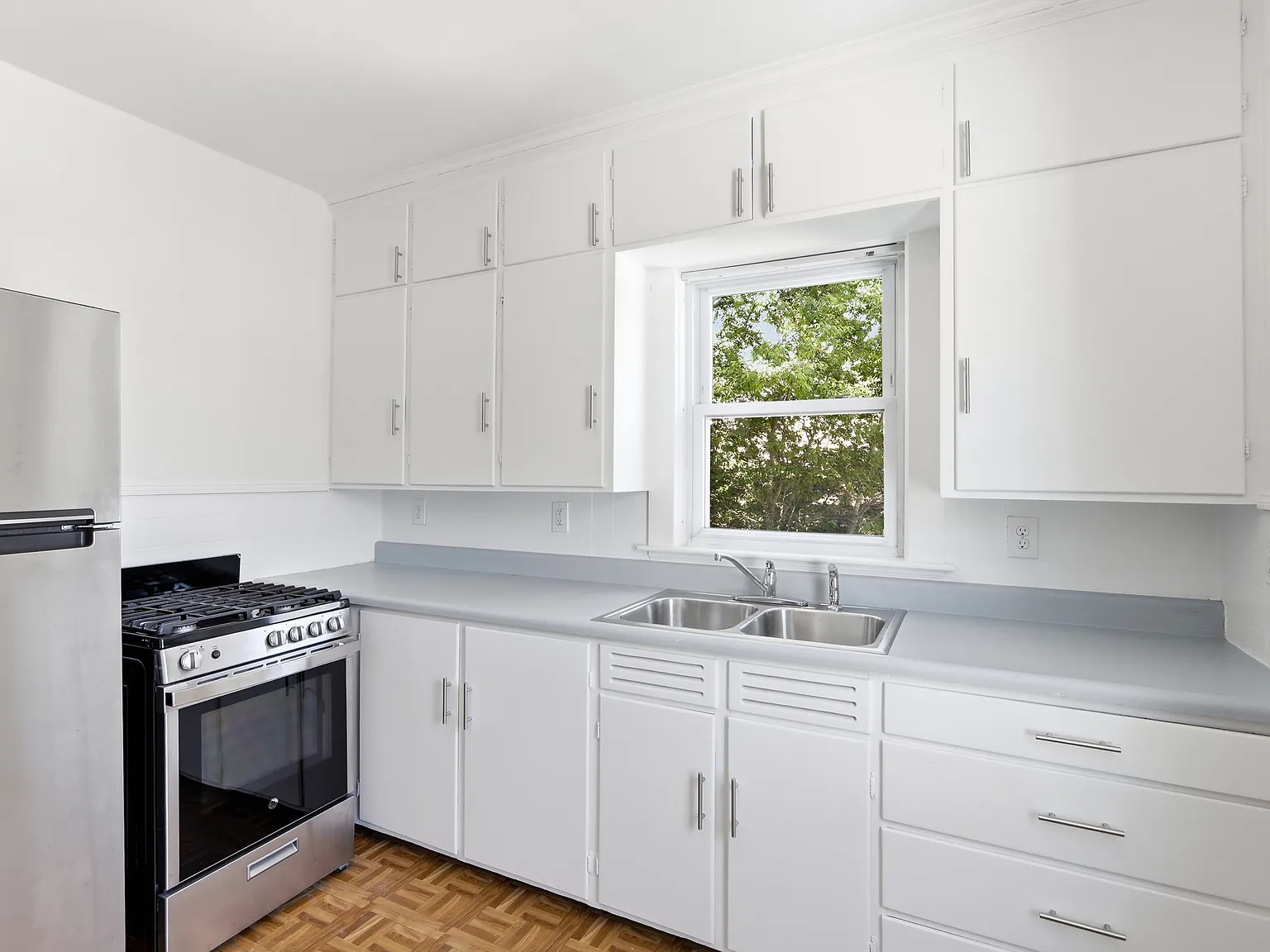 1 bed, 500 sqft, $1,700 — Photo 1