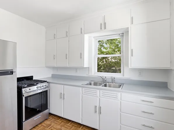 21 James St, New Bedford, MA