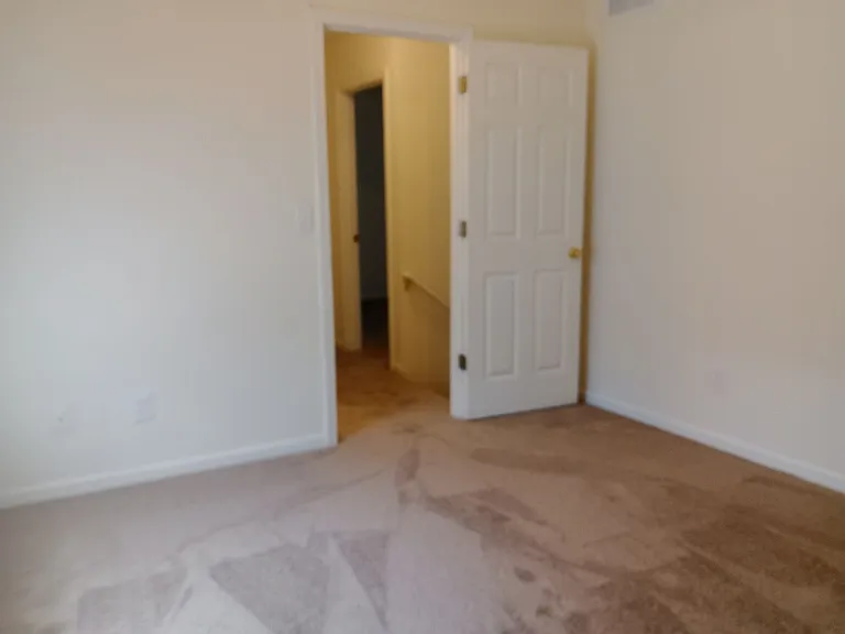 4304 - 4306 Caleb Court — Photo 19