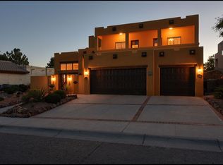 1049 Calle Milagro Dr, El Paso, TX 79912