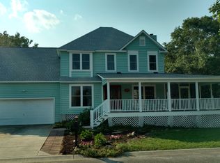 1532 Old Village Dr, Mount Pleasant, SC 29464