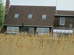 10 Nichol Ave, Warwick, RI 02886