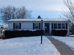 3108 Jennifer Ln, Country Club, MO 64506