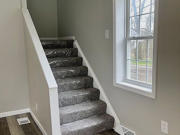 3rd image of 116 Farland St