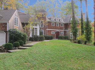 301 Old Norwalk Rd, New Canaan, CT 06840