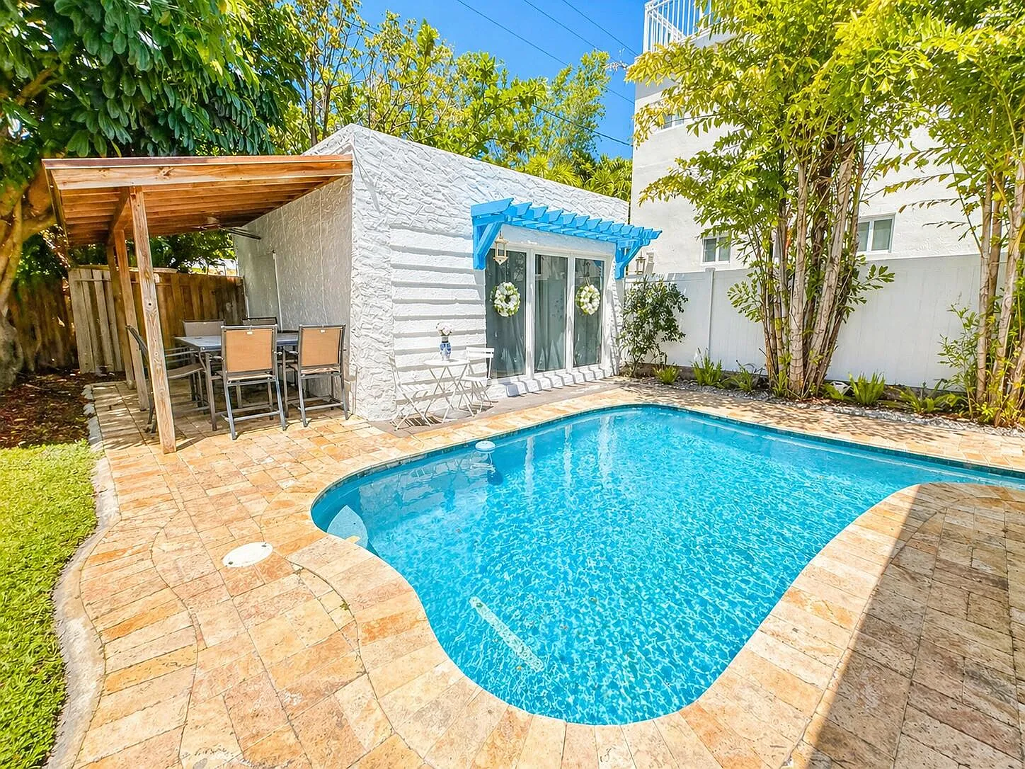 5 bed, 3.0 bath, 1970 sqft, $7,000 — Photo 3