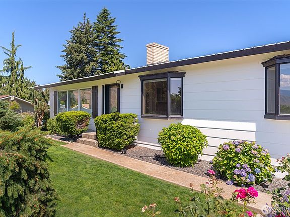 5th image of 330 Sunnyslope Heights