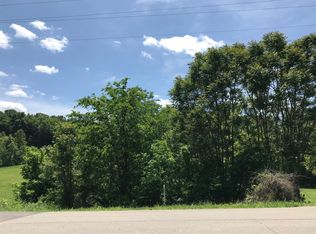 1820 Broome Rd, Palmyra, TN 37142