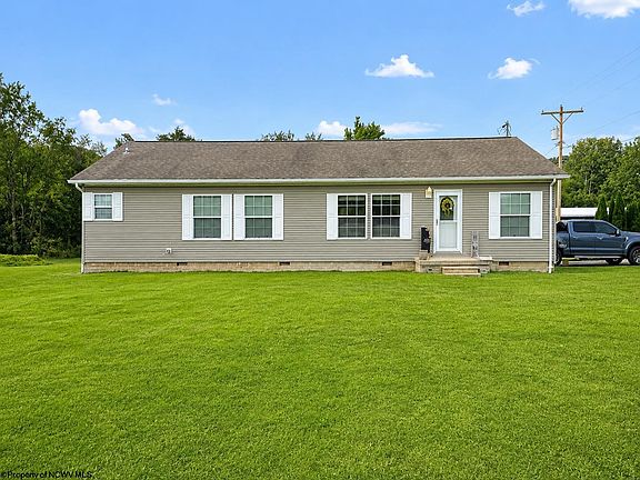 2nd image of 139 Broad Run Rd
