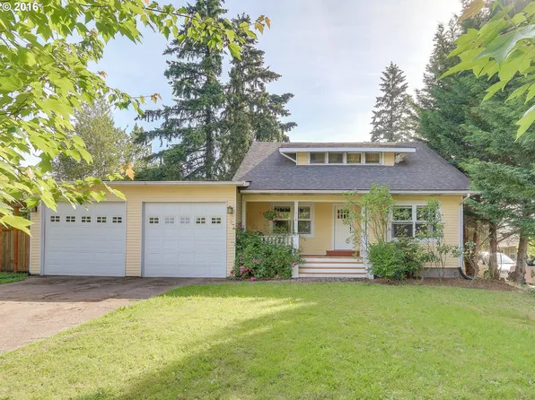 718 Wynooski St, Newberg, OR 97132