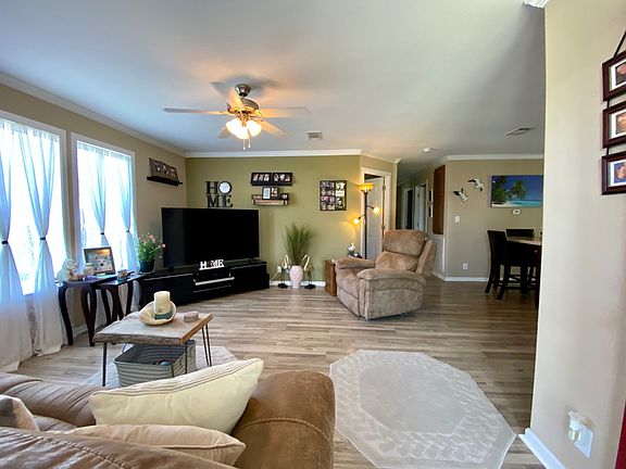 5th image of 4404 Sea Gull Dr