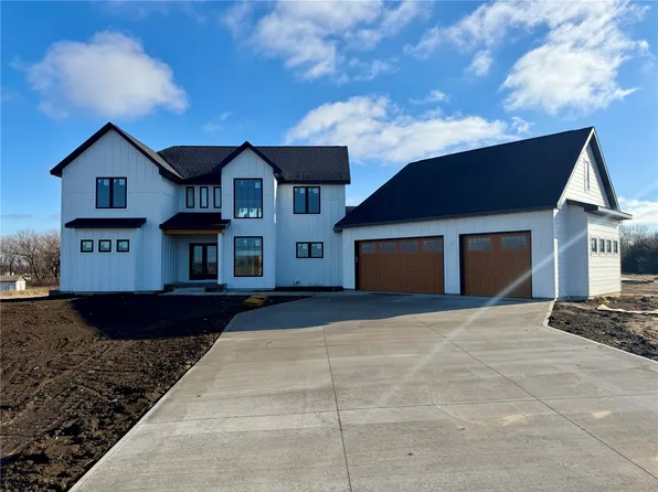 1570 Volmert Ln NE, Solon, IA 52333