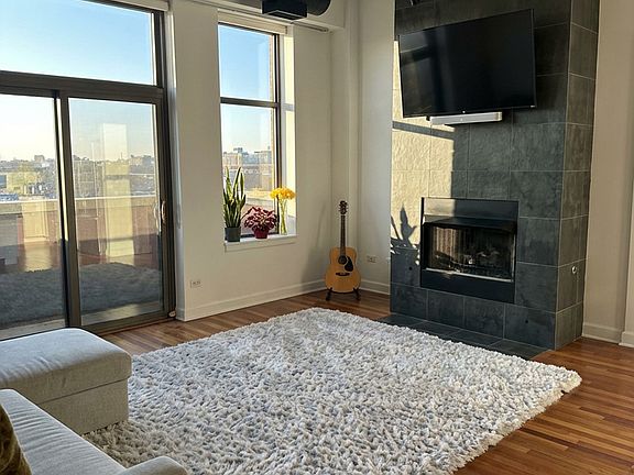 2nd image of 1301 W Madison St APT 514